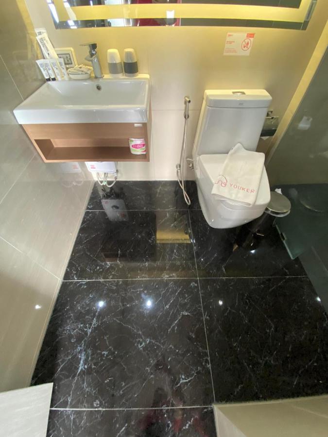 Aeras Jomtien By Cherry Aparthotel Exterior photo