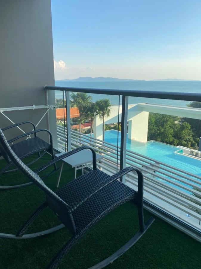 Aeras Jomtien By Cherry Aparthotel Exterior photo